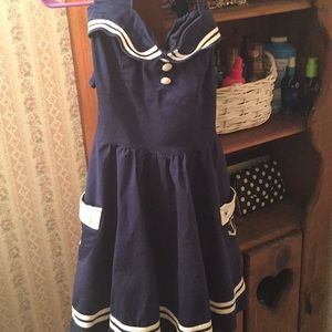 Cute sailor hell bunny dress🌸